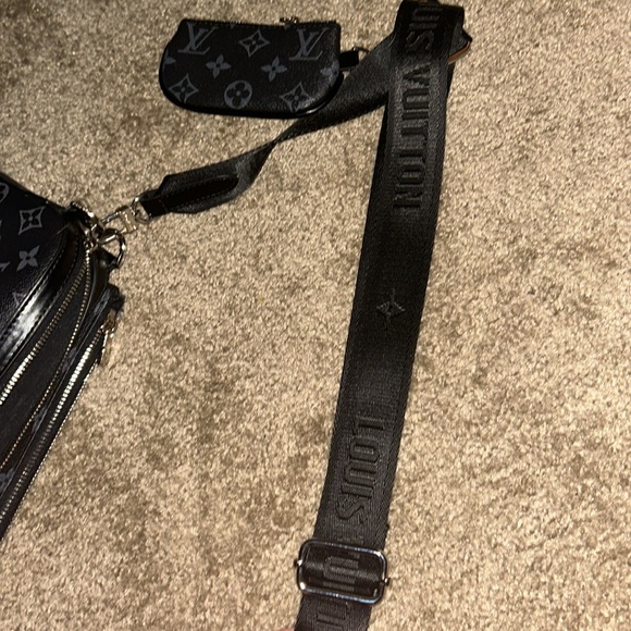 Louis Vuitton trio messenger monogram eclipse reverse gray, will take lower - Picture 8 of 8